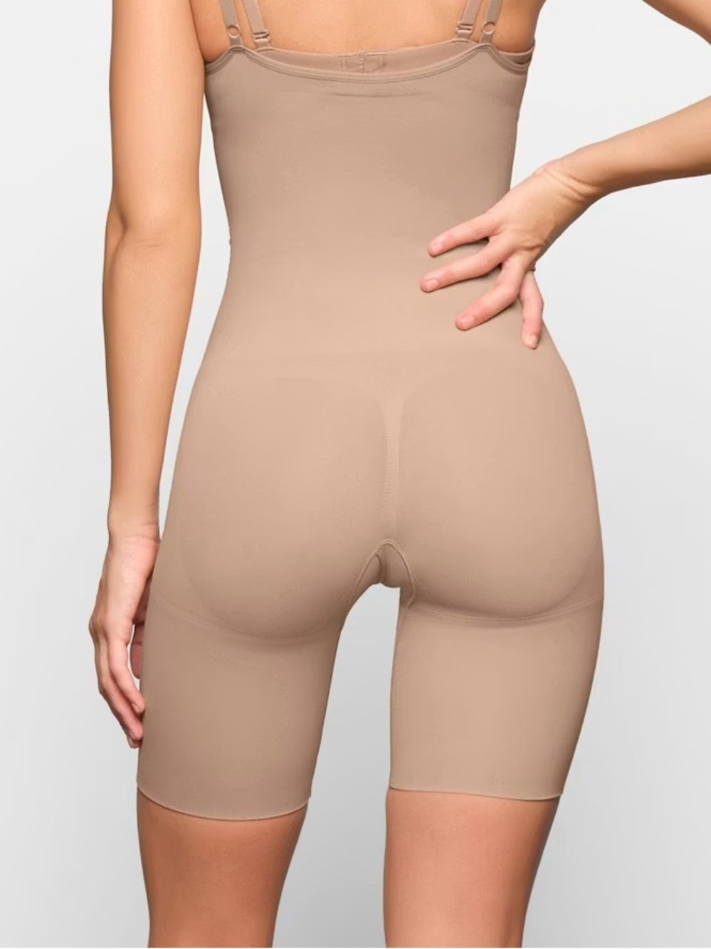 NWT- SKIMS BODY BUTT LIFTING OPEN BUST BODYSUIT Shape wear - Picture 3 of 15